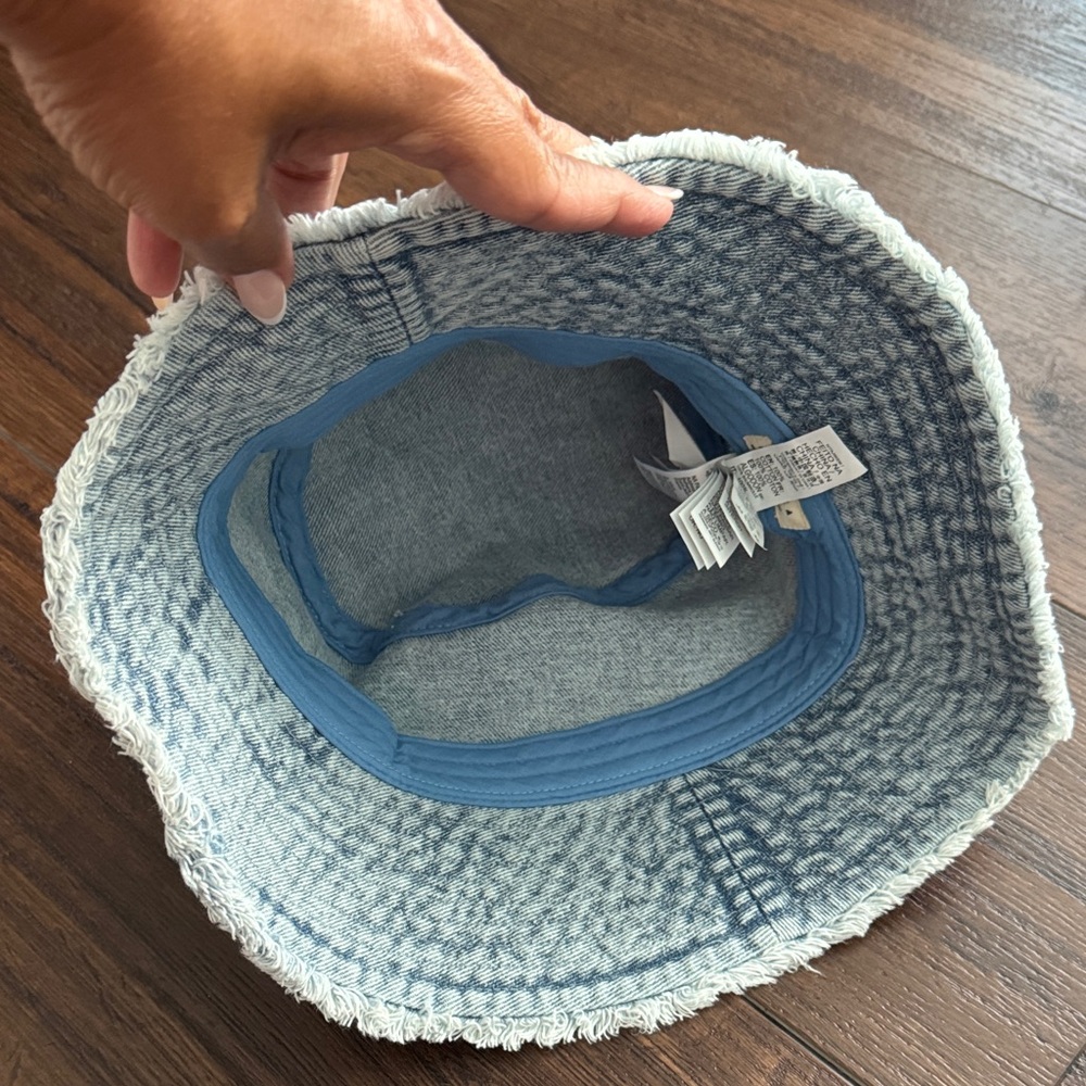 Billabong NWOT Light Blue Denim Bucket Hat - Picture 4 of 5